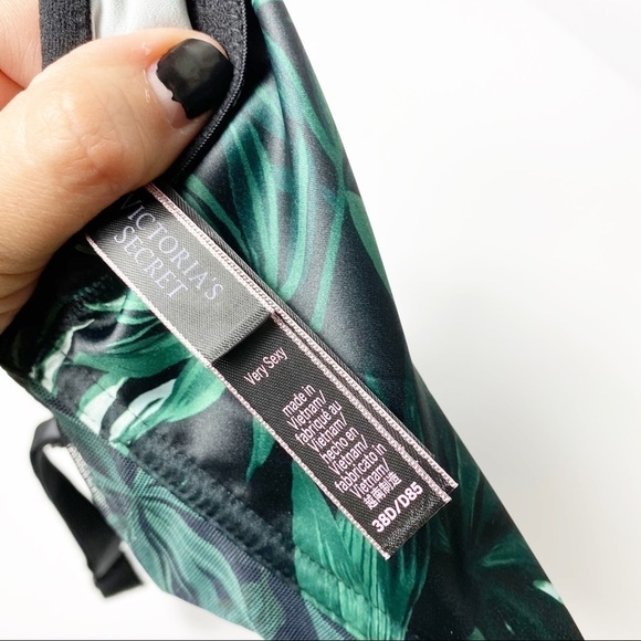 Victoria's Secret Very Sexy Shine Strap Le… - Picture 8 of 15